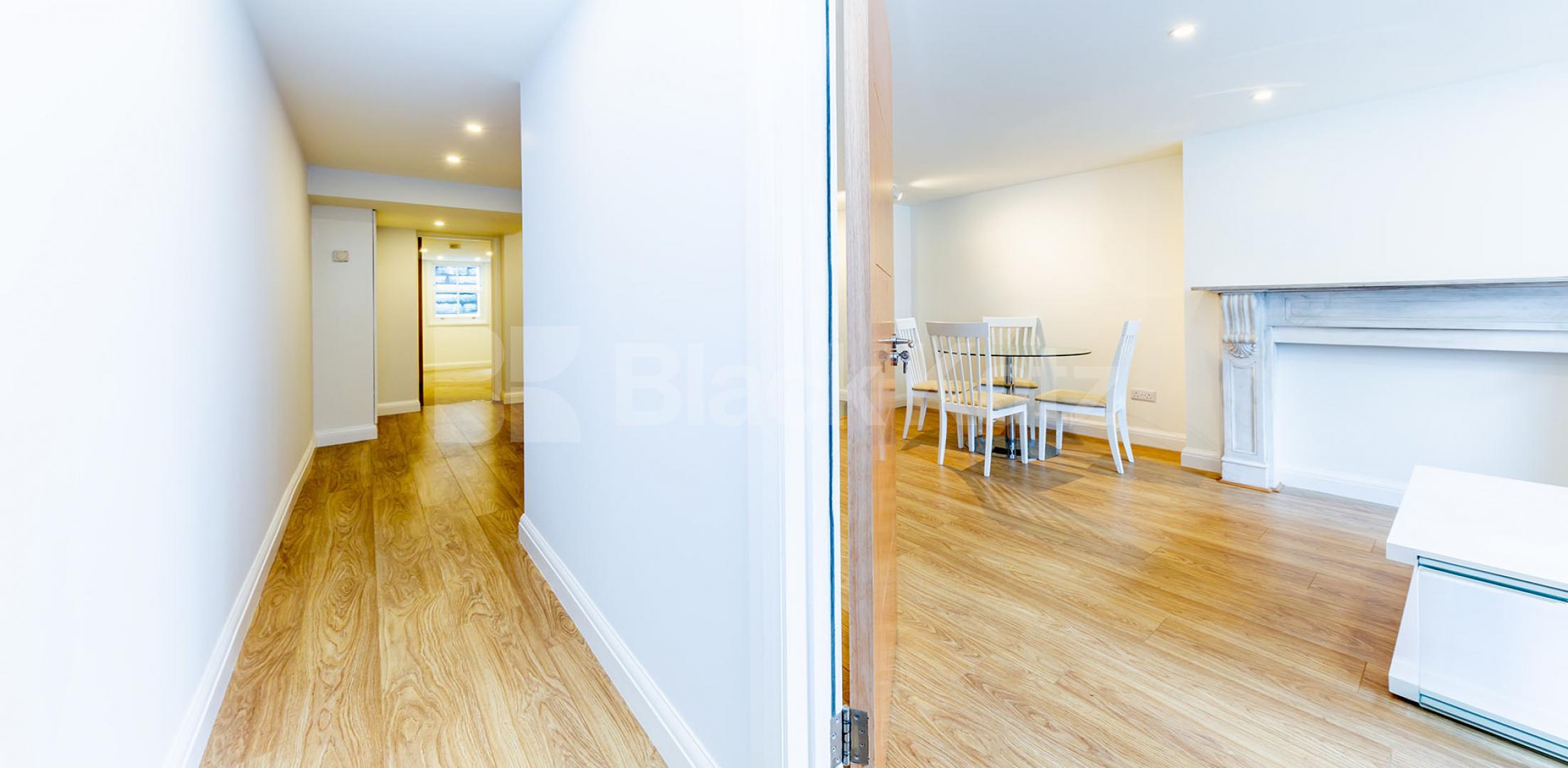 Modern furnished two bed mins to Regents Park and Camden Tube  Parkway, Regents Park